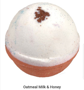 Oatmeal Milk & Honey Bath Bomb