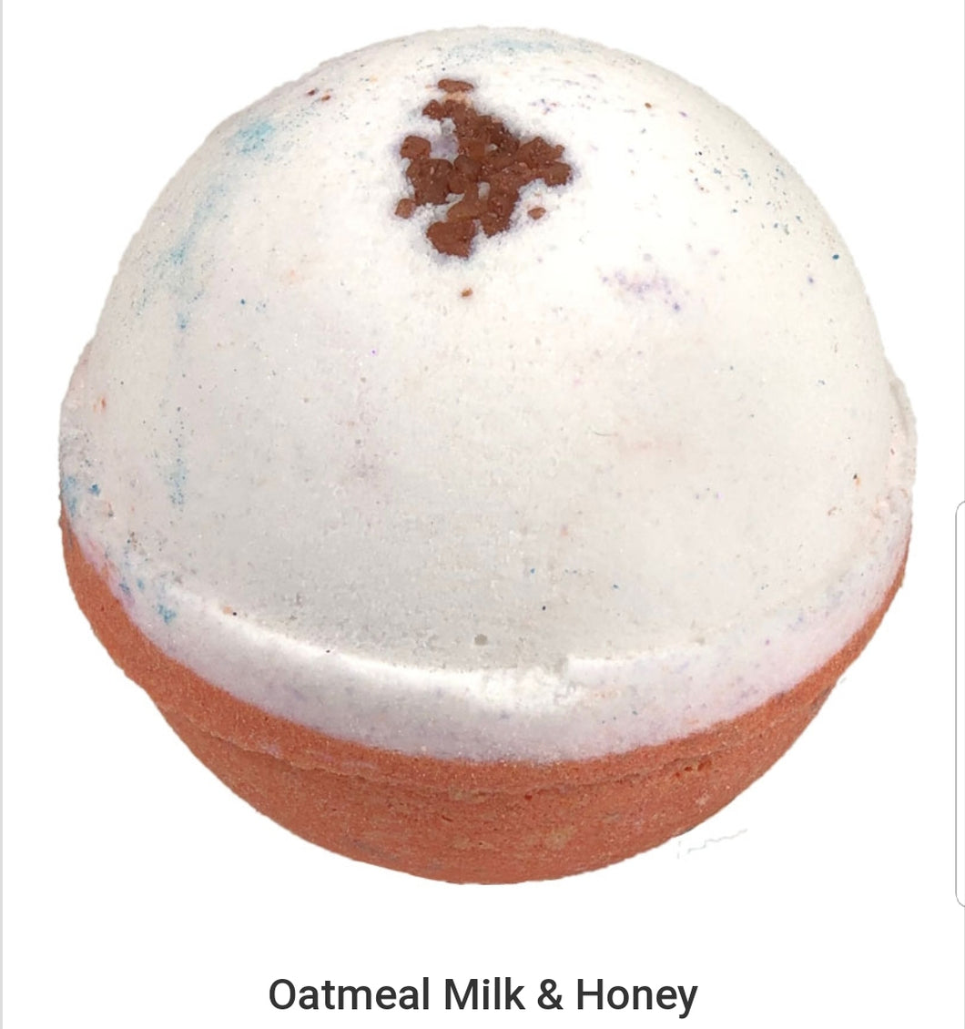 Oatmeal Milk & Honey Bath Bomb